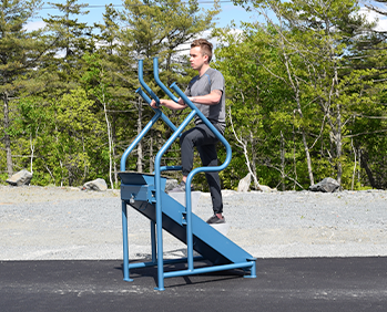 man using outdoor multigym